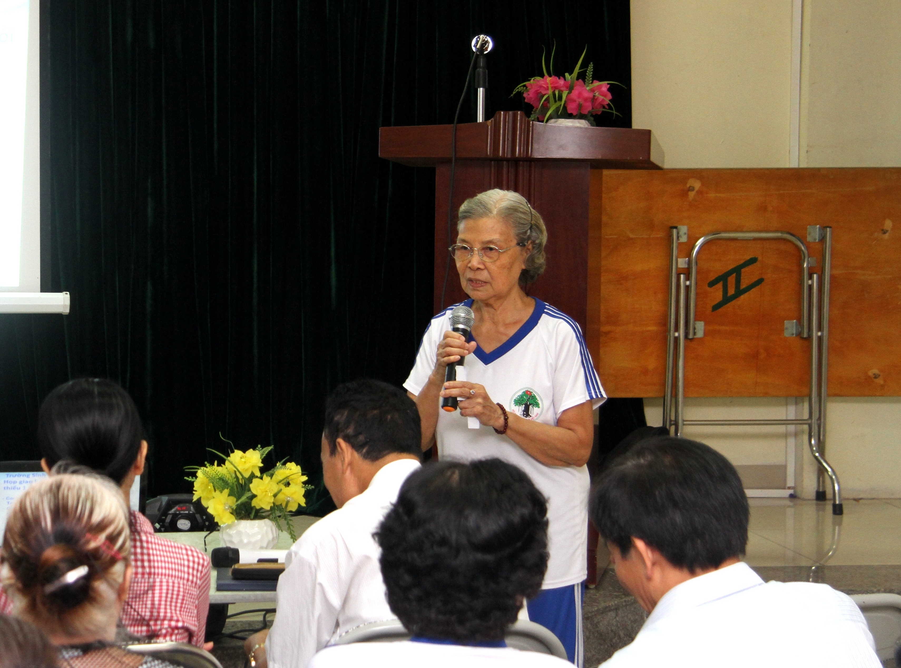 Chủ nhiệm CLB Đặng Thị Kim Ho&agrave;n chia sẻ