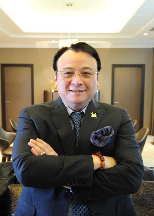 &Ocirc;ng Đỗ Anh Dũng - Chủ tịch Tập đo&agrave;n T&acirc;n Ho&agrave;ng Minh được vinh danh l&agrave; Doanh nh&acirc;n xuất sắc APEA 2019