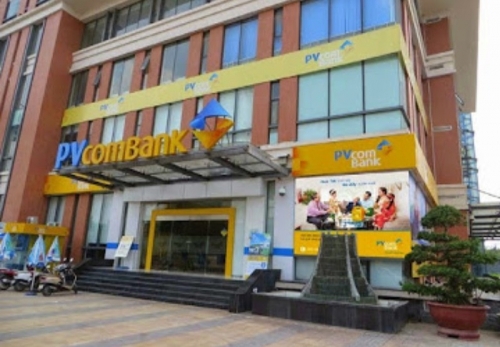 Trưởng phòng khách hàng bị khởi tố tội "Giả mạo trong công tác"