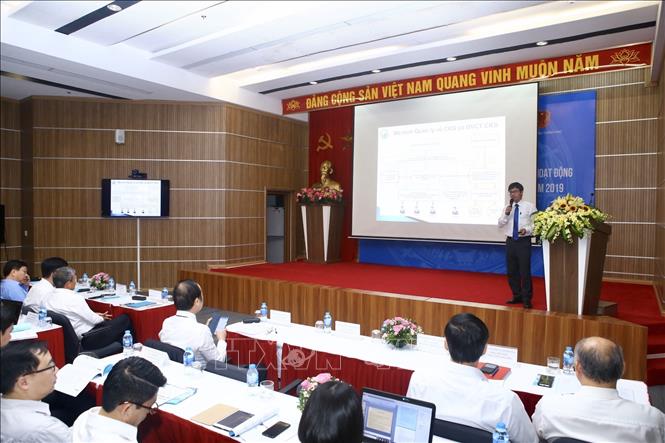 &Ocirc;ng Phạm Quốc Ho&agrave;n, Ph&oacute; gi&aacute;m đốc Trung t&acirc;m Chứng thực diện tử quốc gia (Bộ TT&amp;TT) tr&igrave;nh b&agrave;y tham luận