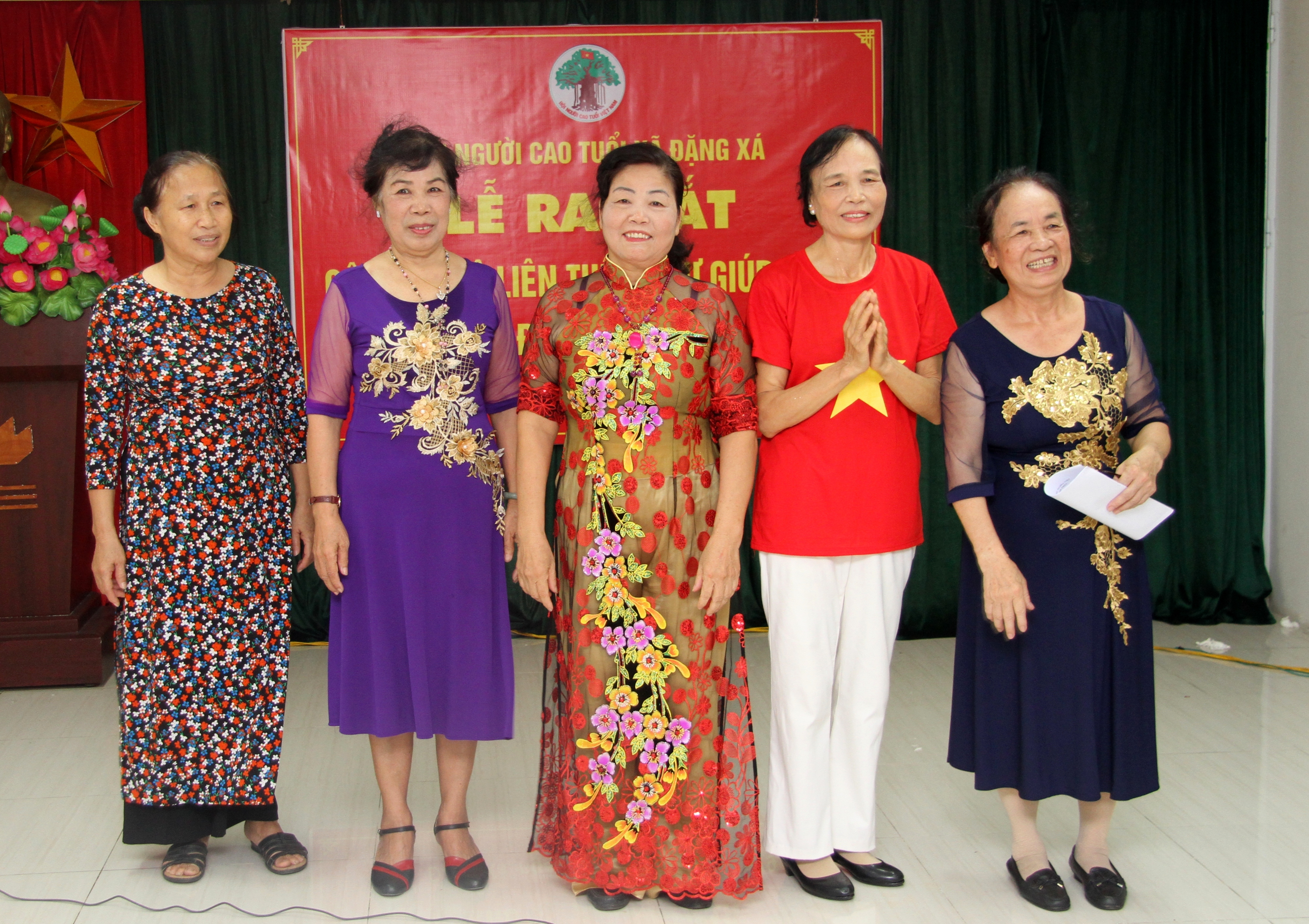 Ban Chủ nhiệm ra mắt