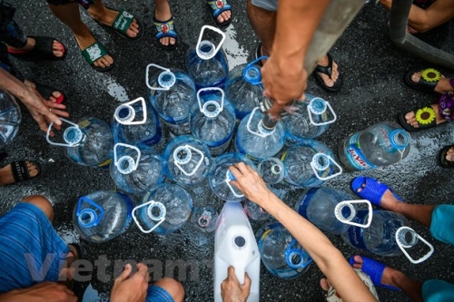 Hà Nội cảnh báo người dân không dùng nước Viwaco cung cấp để nấu ăn