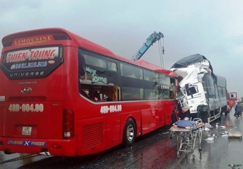 Nghệ An: Một ngày xảy ra hai vụ TNGT nghiêm trọng