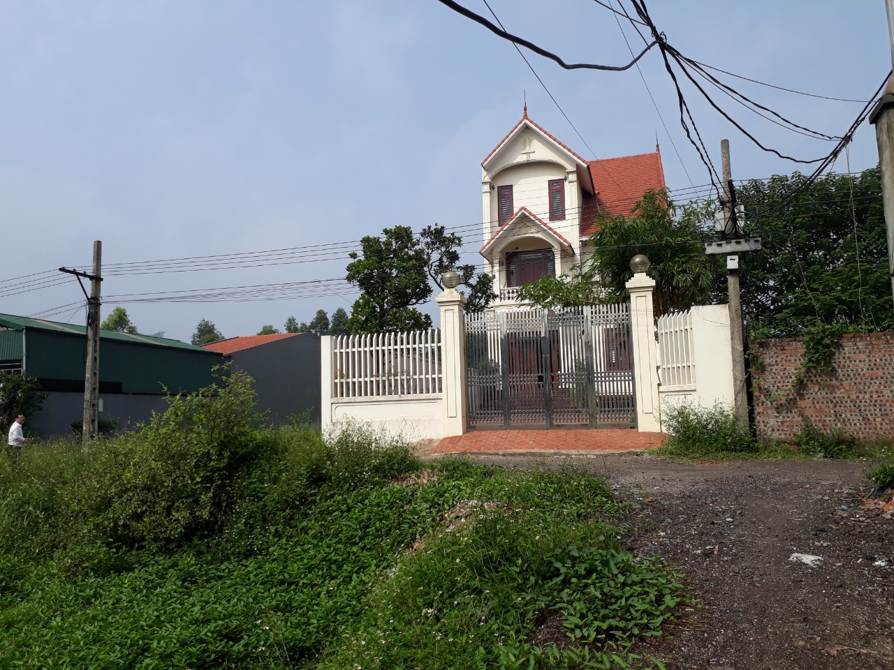 Căn bi&ecirc;̣t thự đã đi vào sử dụng tại khu Ao Nhãn. (Ảnh: Q.H)