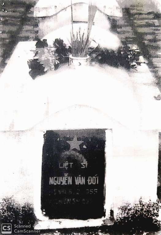 mộ liệt sĩ Nguyễn Văn Đới ở nghĩa trang liệt sĩ huyện Hoằng H&oacute;a, tỉnh Thanh H&oacute;a từ năm 1955