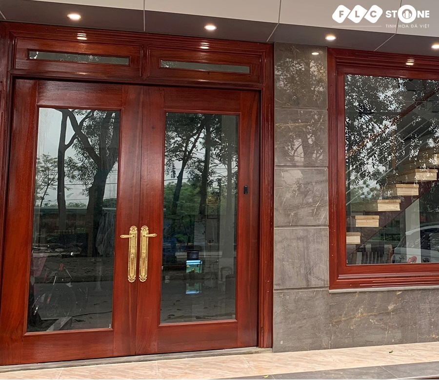 Độ b&oacute;ng đ&aacute;ng ao ước của đ&aacute; tự nhi&ecirc;n Marble Grey Sonata khi ốp tường ngoại thất căn hộ.