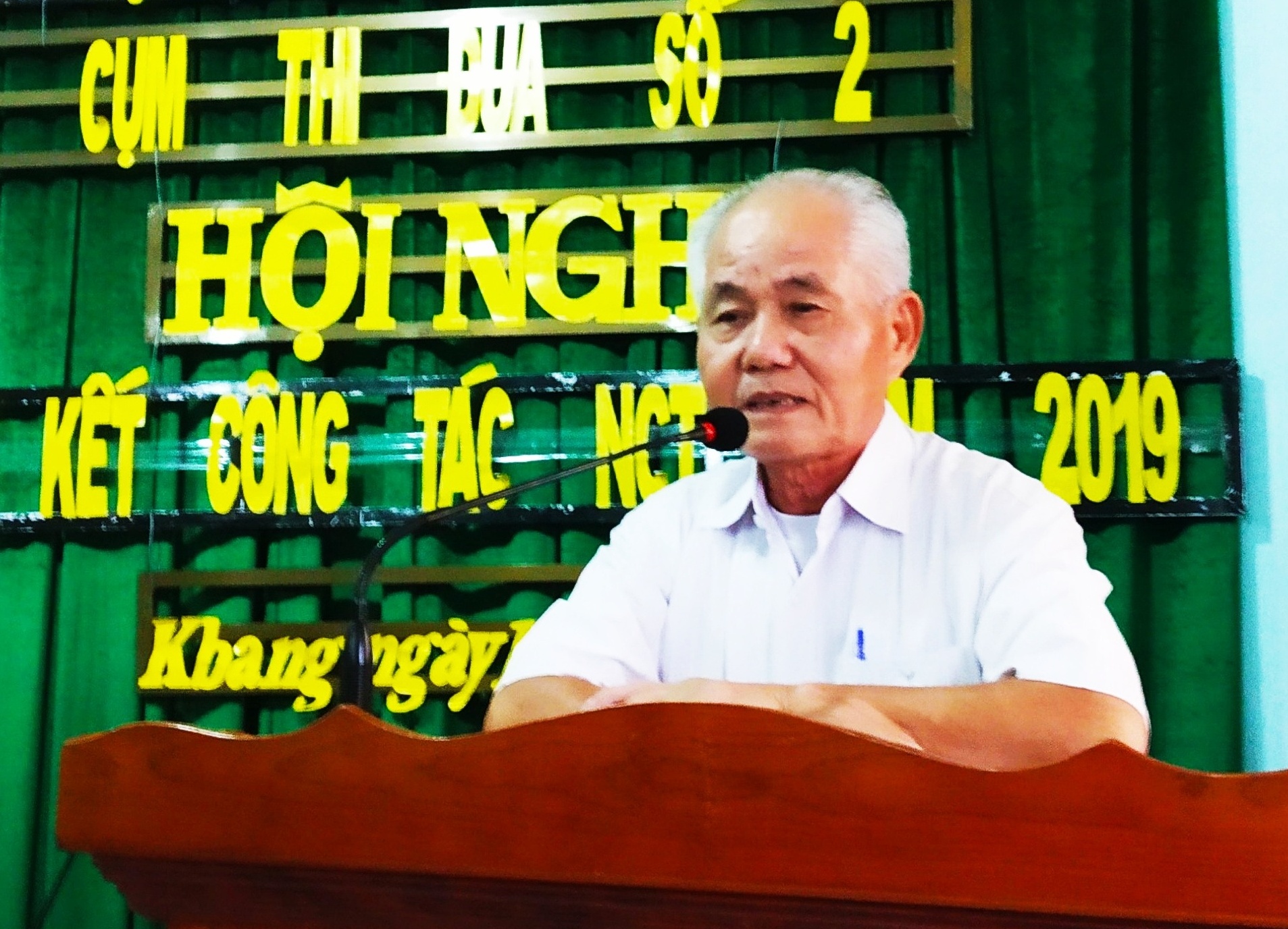 &Ocirc;ng Nguyễn Vĩnh Mậu, Trưởng BĐD Hội NCT huyện Kbang, Cụm trưởng Cụm thi đua số II b&aacute;o c&aacute;o tổng kết phong tr&agrave;o thi đua năm 2019 của Cụm.