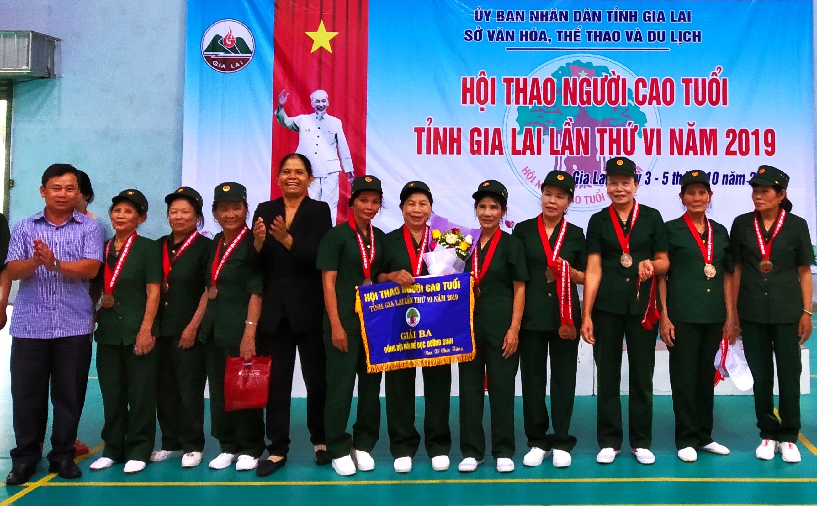 Đo&agrave;n vận động vi&ecirc;n NCT huyện Mang Yang đạt giải Ba to&agrave;n Đo&agrave;n tại Hội thao NCT tỉnh Gia Lai năm 2019.