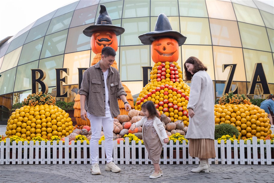 Bà Nà Hills, thiên đường của những lễ hội phương Tây