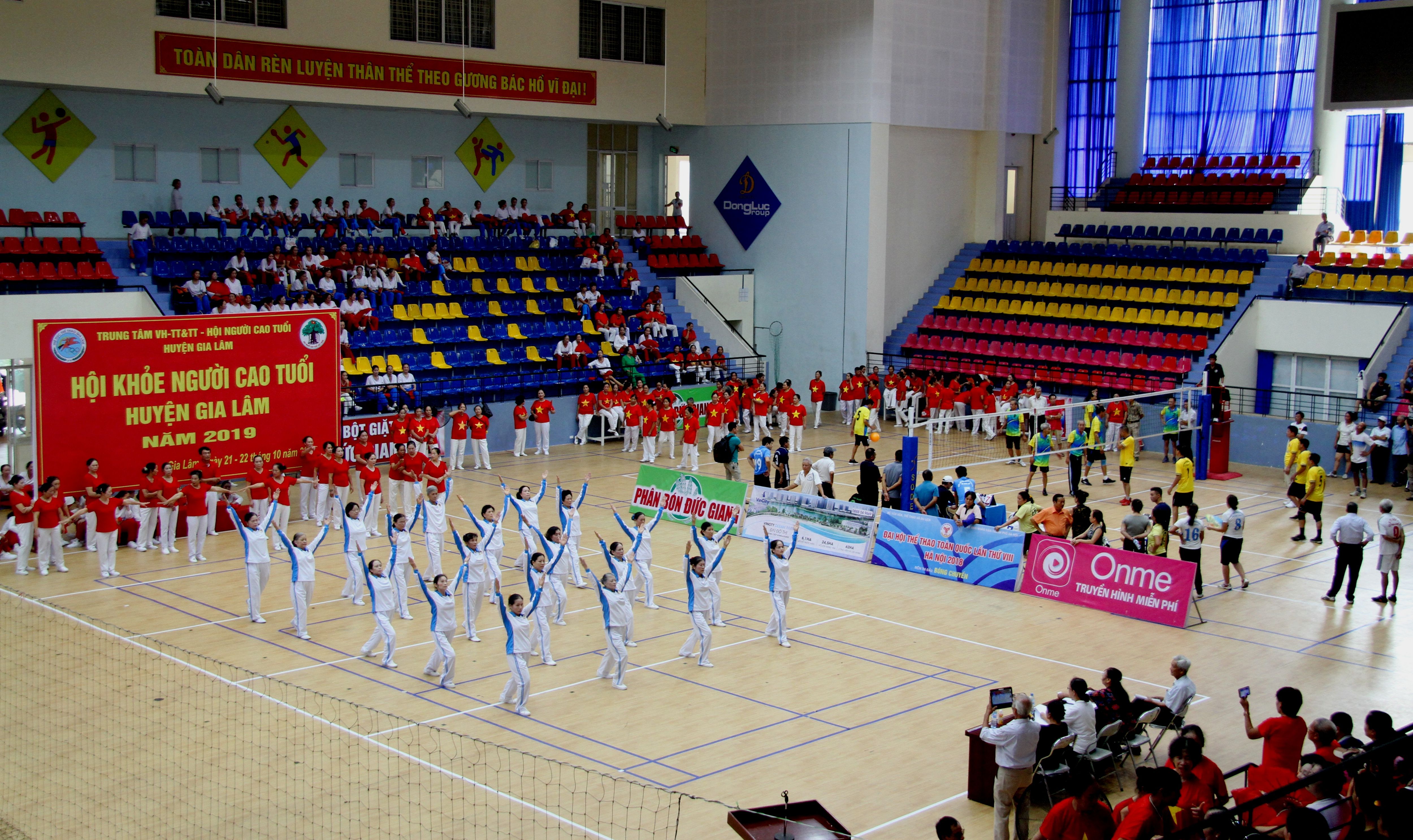 Quang cảnh Hội khỏe