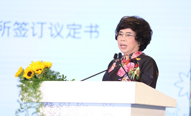 B&agrave; Th&aacute;i Hương - Nh&agrave; s&aacute;ng lập, Chủ tịch Hội đồng Chiến lược Tập đo&agrave;n TH ph&aacute;t biểu tại buổi lễ.