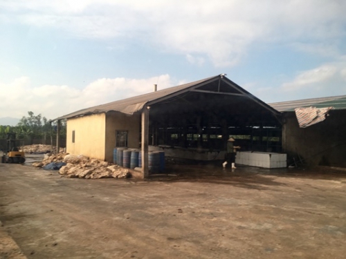 Huyện Bố Trạch (Quảng Bình): Dân phải đóng cửa, bịt khẩu khang vì ô nhiễm từ nhà máy chế biến mủ cao su