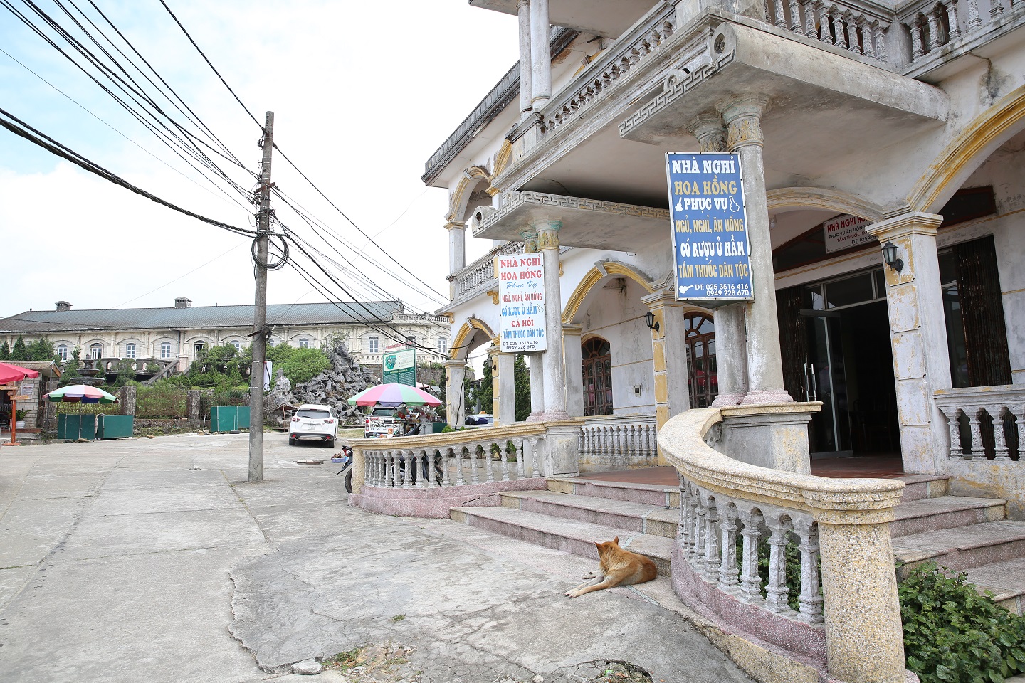 Thế nhưng, tr&aacute;i ngược với tiềm năng vốn c&oacute;, du lịch Mẫu Sơn nhiều năm nay vẫn gần như