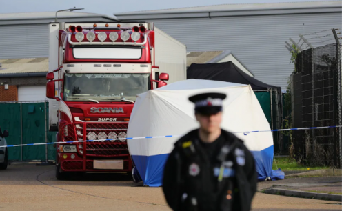 Vụ 39 thi thể trong xe tải: Đại sứ quán Việt Nam nhận được 3 cuộc gọi nhờ xác minh