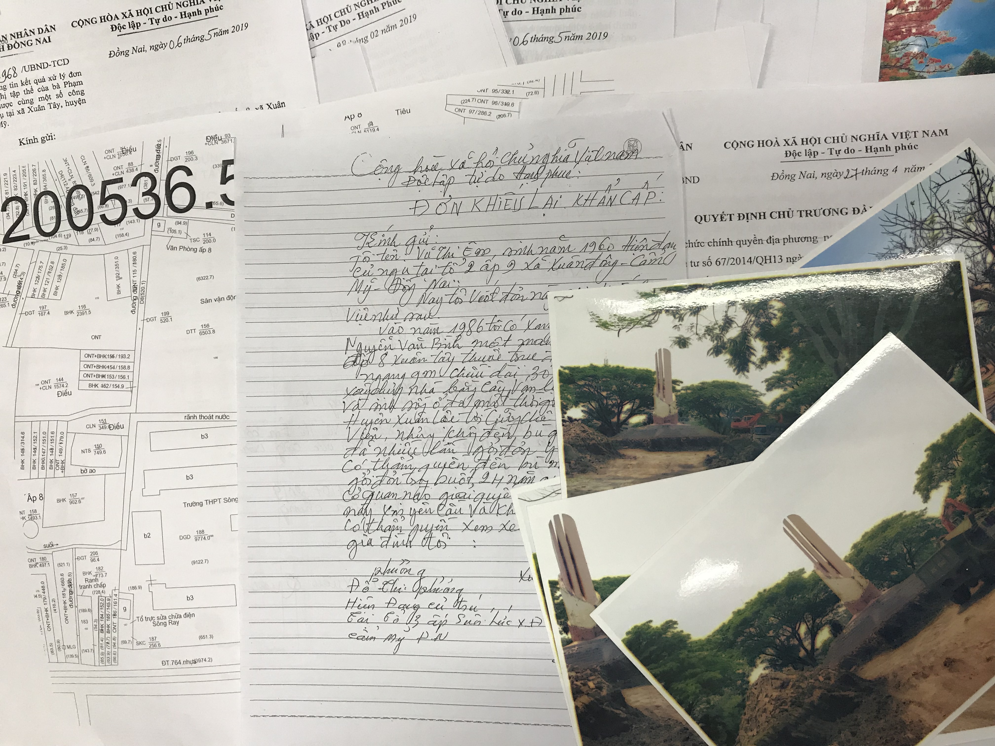 Đơn thư, hình ảnh,... của người d&acirc;n địa phương gửi đ&ecirc;́n cơ quan chức năng phản ánh vụ vi&ecirc;̣c