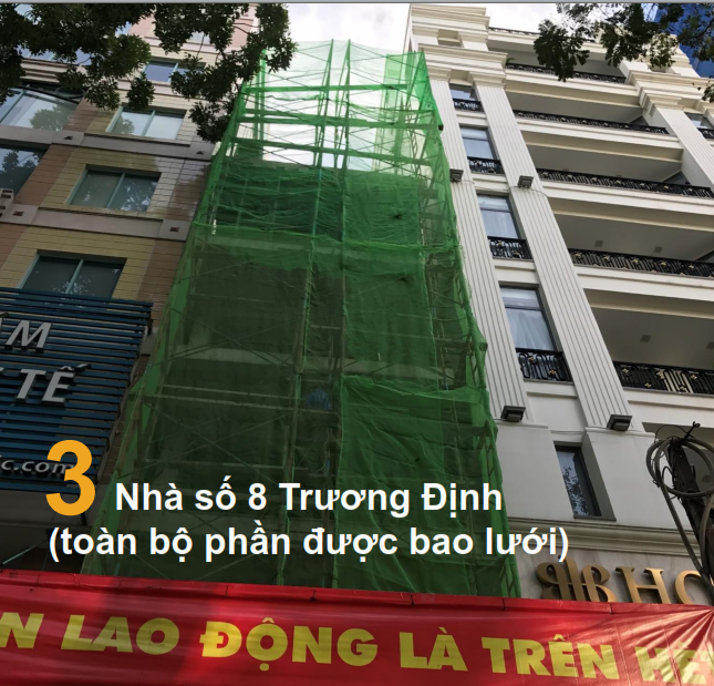 nh&agrave; li&ecirc;n kế số 8 Trương Định thấp hơn2 nh&agrave; liến kế số 6 v&agrave; số 10 kề v&aacute;ch