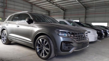 Tịch thu xe ô tô Volkswagen có bản đồ đường lưỡi bò
