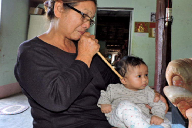 Lễ thổi tai. Ảnh IT