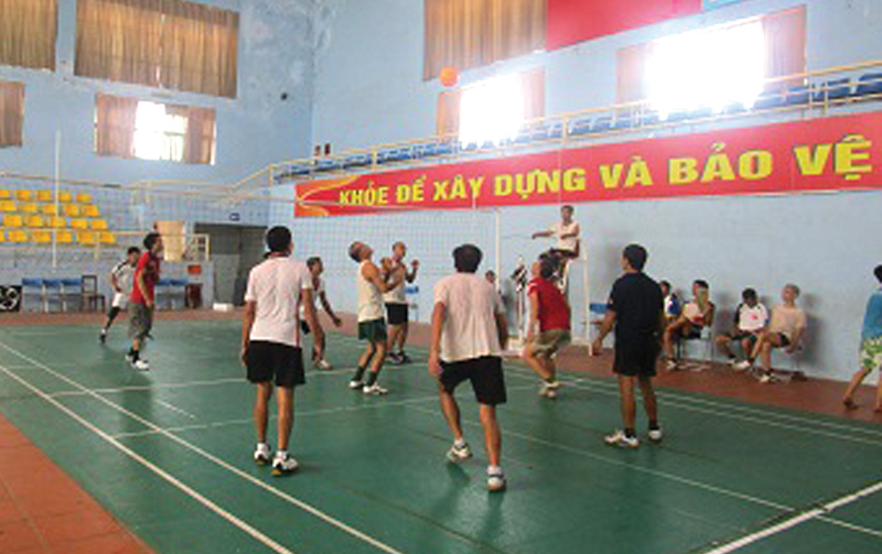 Luyện tập b&oacute;ng chuyền hơi ở x&atilde; Cẩm Lĩnh