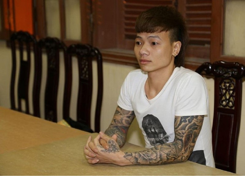 Ng&ocirc; B&aacute; Kh&aacute; tức