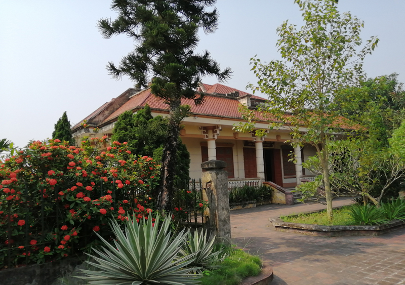 1. Khu tưởng niệm nh&agrave; văn, nh&agrave; b&aacute;o, liệt sĩ Nam Cao