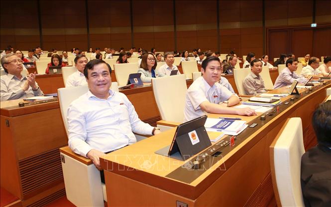 Đo&agrave;n đại biểu Quốc hội tỉnh Quảng Nam dự phi&ecirc;n chất vấn. Ảnh: Do&atilde;n Tấn /TTXVN