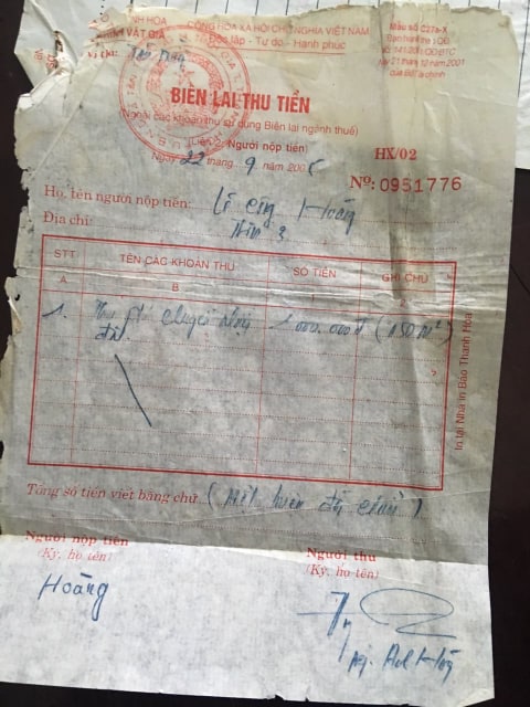 &Ocirc;ng L&ecirc; C&ocirc;ng Ho&agrave;ng bức x&uacute;c d&ugrave; thửa đất được hội đồng d&acirc;n cư x&aacute;c định l&agrave; đất thổ cư, thậm ch&iacute; &ocirc;ng phải đ&oacute;ng tiền chuyển đổi mục đ&iacute;ch đất nhưng đến khi thu hồi vẫn bị kết luận l&agrave; đất n&ocirc;ng nghiệp khiến quyền lợi người d&acirc;n bị ảnh hưởng