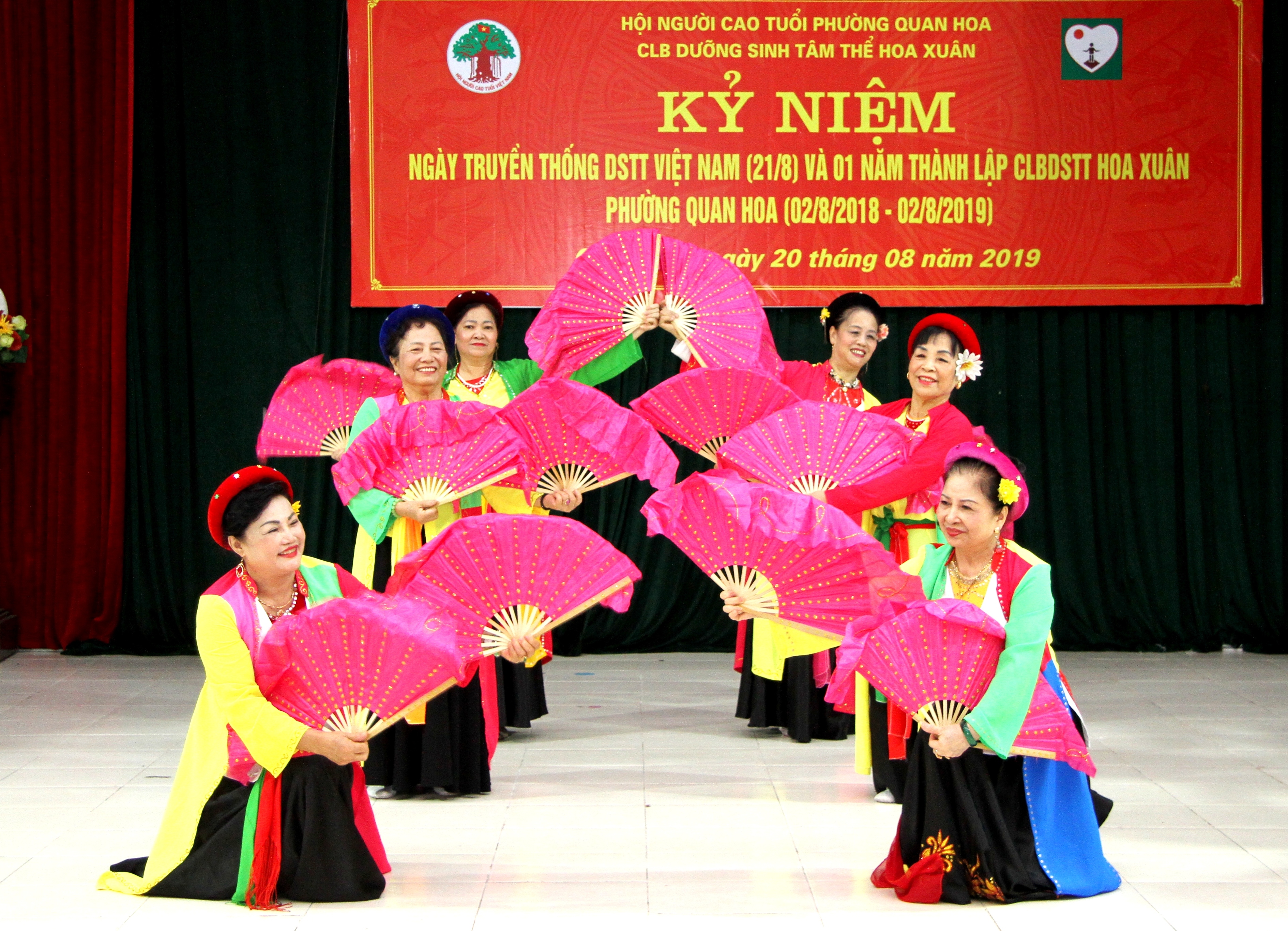 2 Tiết mục văn nghệ của NCT quận Cầu Giấy