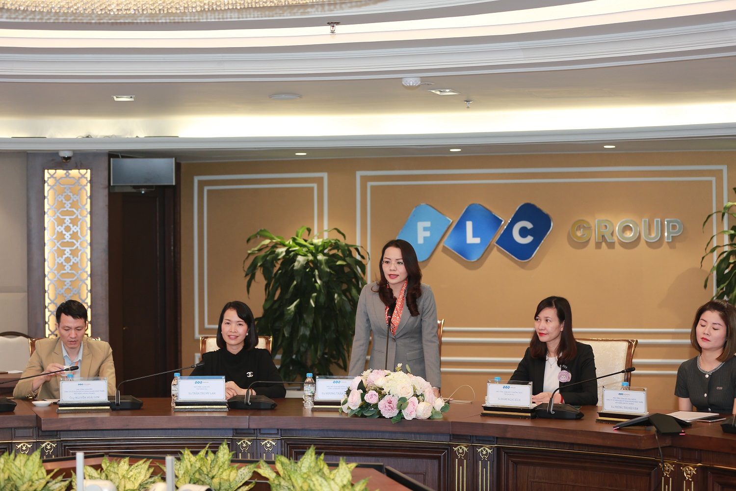 B&agrave; Hương Trần Kiều Dung - Ph&oacute; Chủ tịch HĐQT, Tổng gi&aacute;m đốc Tập đo&agrave;n FLC ki&ecirc;m Chủ tịch FLCHomes