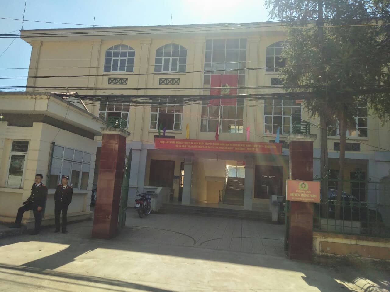 Trụ sở C&ocirc;ng an huyện Đồng Văn