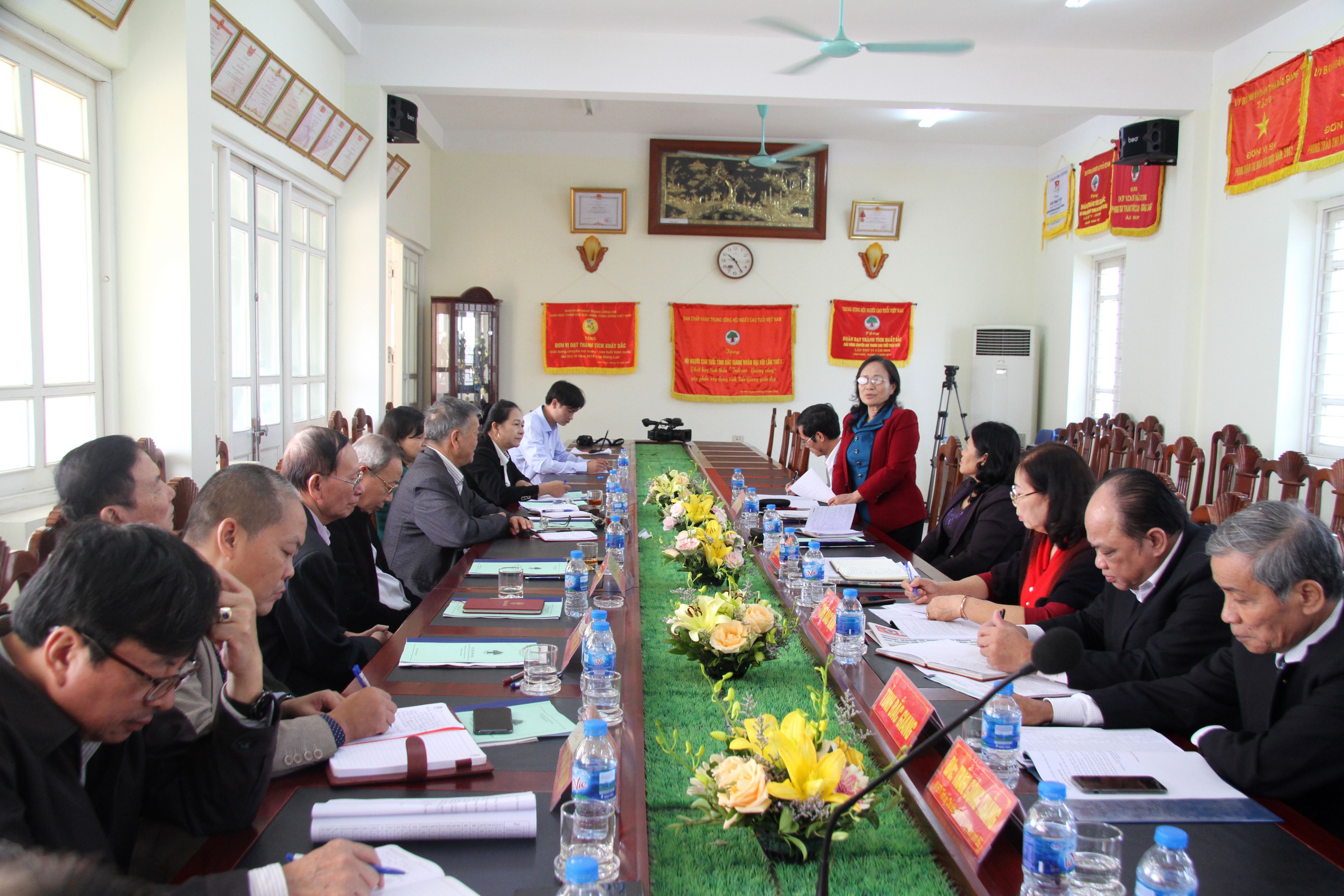 Đại biểu tỉnh Tuy&ecirc;n Quang chia sẻ