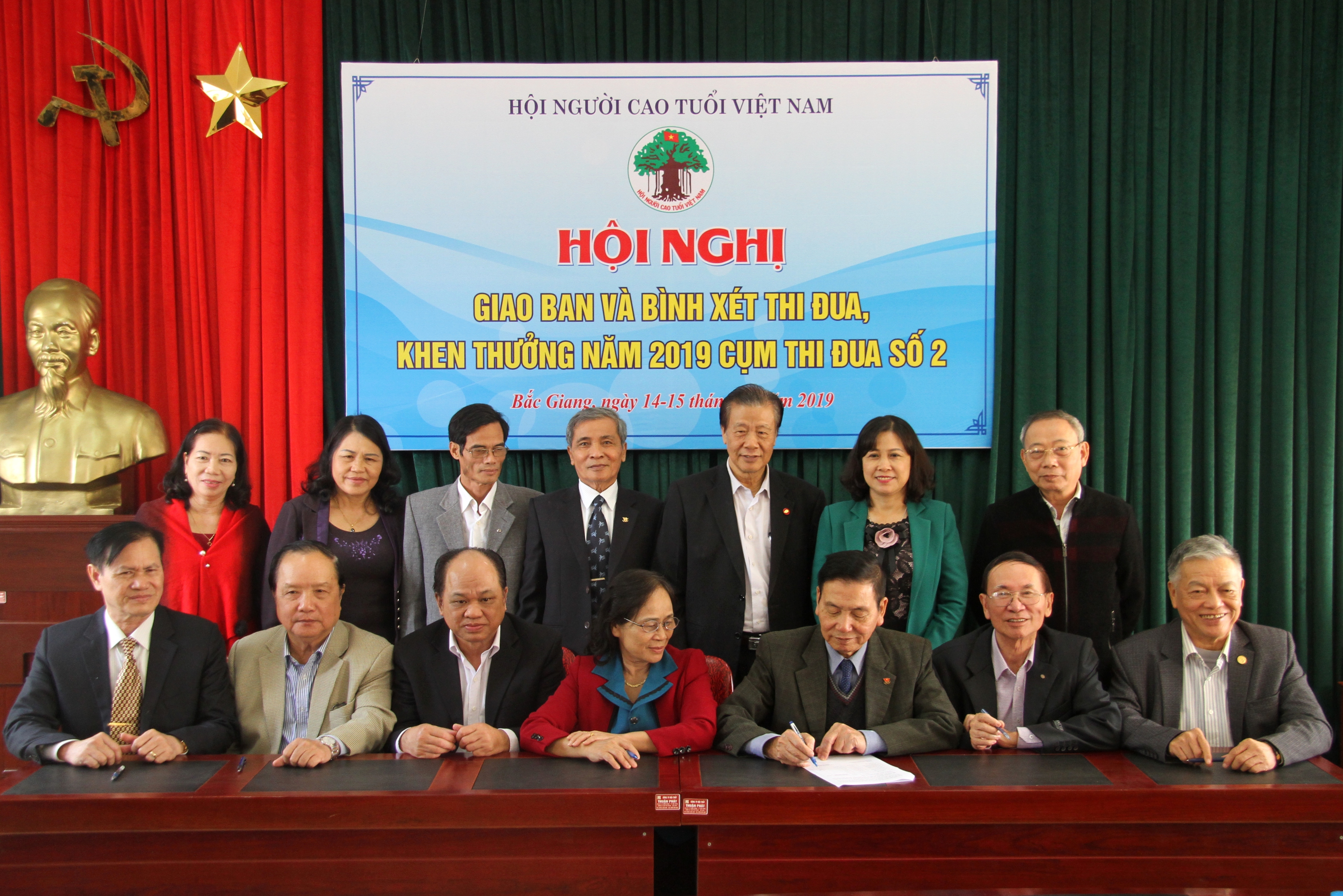 C&aacute;c tỉnh k&iacute; kết giao ước thi đua năm 2020