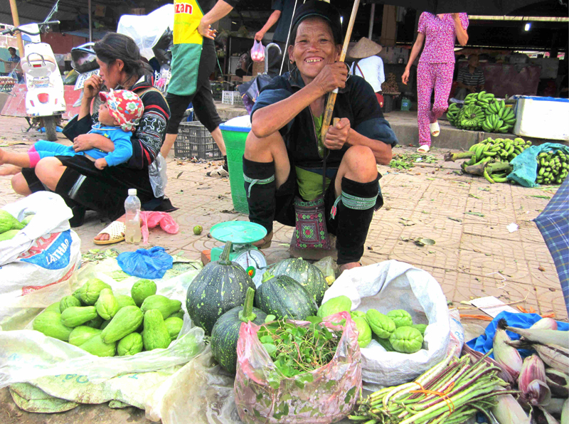 Sắc màu phiên chợ mùa Thu...