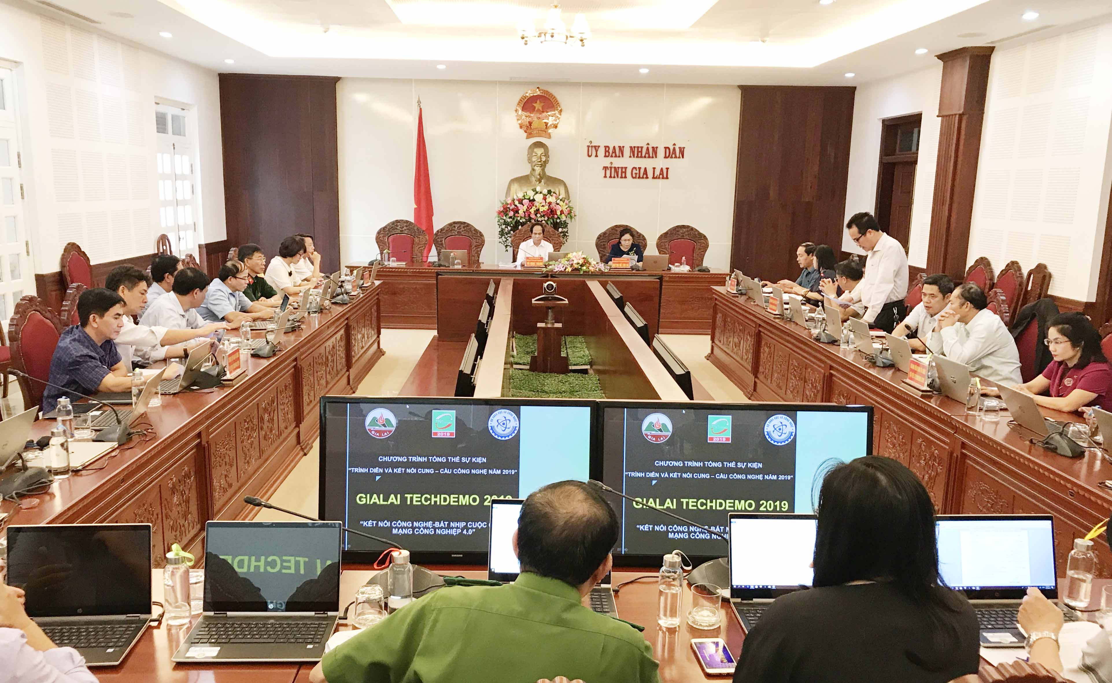 Họp báo cáo công tác tổ chức sự kiện TECHDEMO 2019.