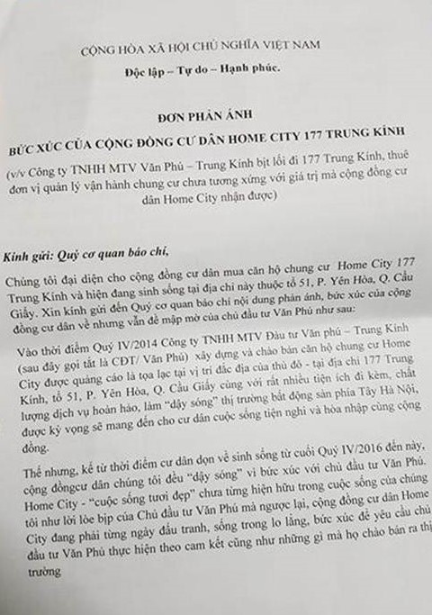 Cư d&acirc;n gửi đơn phản &aacute;nh đến b&aacute;o ch&iacute;