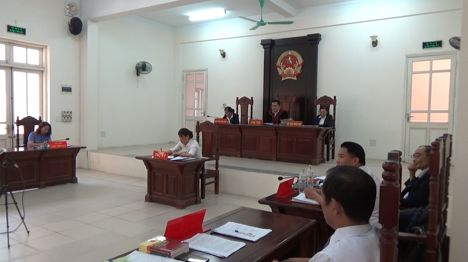 Ng&agrave;y 18, 22/11/2019, TAND quận Đống Đa đưa vụ &aacute;n &ldquo;hủy hoại t&agrave;i sản&rdquo; tại 209 X&atilde; Đ&agrave;n ra x&eacute;t xử