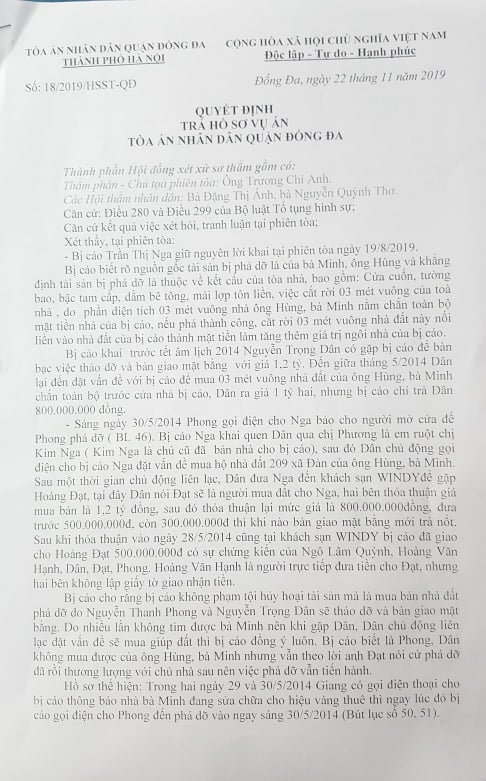 Ng&agrave;y 22/11/2019, TAND quận Đống Đa ra Quyết định số 18/2019/HSST-QĐ trả hồ sơ vụ &aacute;n