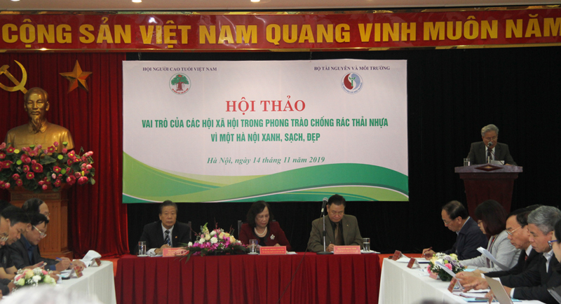L&atilde;nh đạo TW Hội chủ tr&igrave; Hội thảo