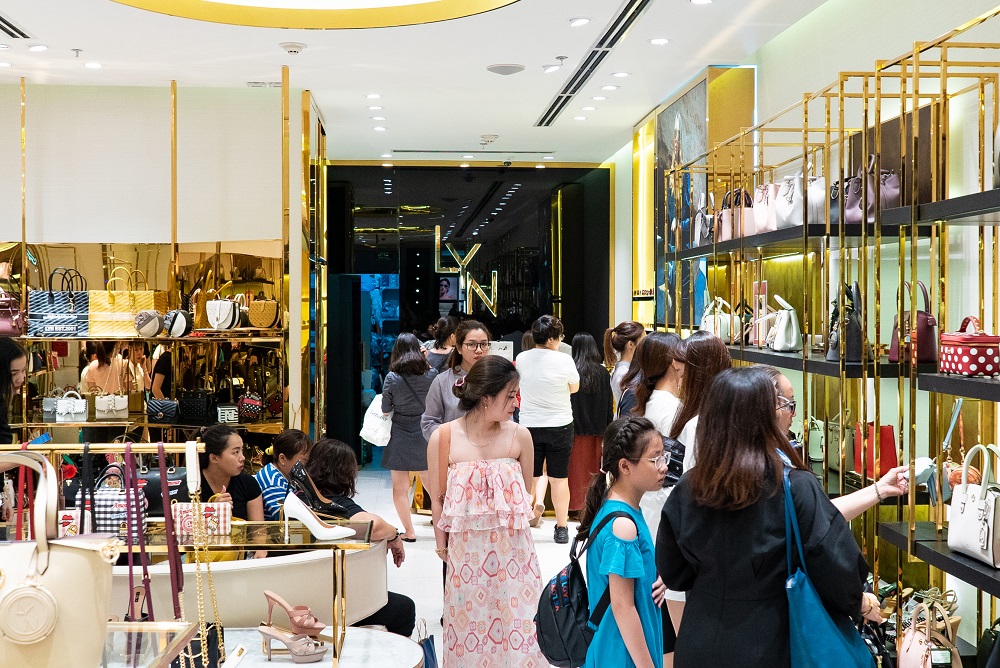 Black Friday l&agrave; cơ hội tốt để sắm những m&oacute;n đồ phụ kiện h&agrave;ng hiệu c&oacute; gi&aacute; tốt nhất