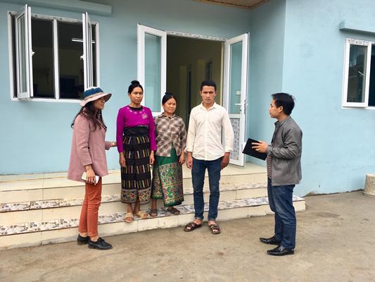 Huyện Quan Sơn, Thanh Hóa: Niềm vui của bà con bản Sa Ná khi về nhà mới