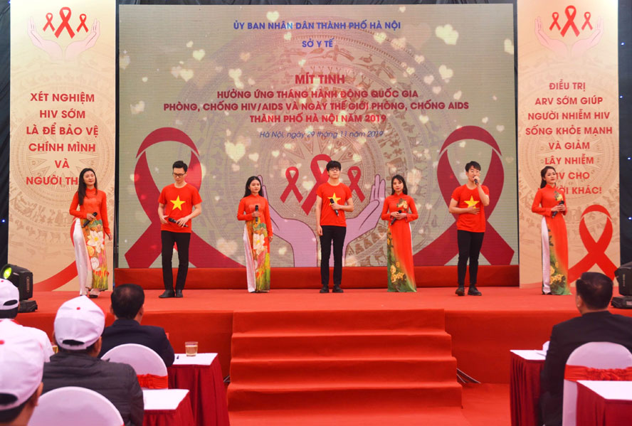 Quang cảnh Lễ m&iacute;t tinh. Ảnh B&aacute;o H&agrave; Nội mới