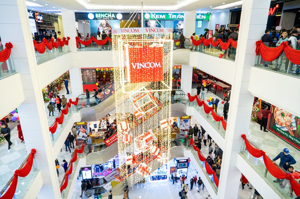Kh&ocirc;ng gian to&agrave;n cảnh b&ecirc;n trong TTTM Vincom đầu ti&ecirc;n tại Cẩm Phả