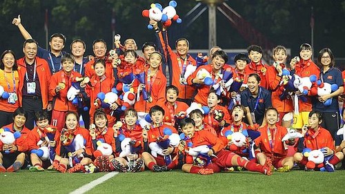 Khoảng khắc v&ocirc; địch của Đội b&oacute;ng đ&aacute; nữ Việt Nam tại SEA Games 30