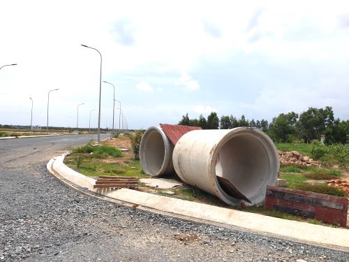 Diễn biến mới “Vụ tranh chấp Dự án Khu dân cư cao cấp và Trường đua ngựa 500ha ở Long An”: Hai văn bản “lạ” của Thứ trưởng Bộ Tư pháp có dấu hiệu thể