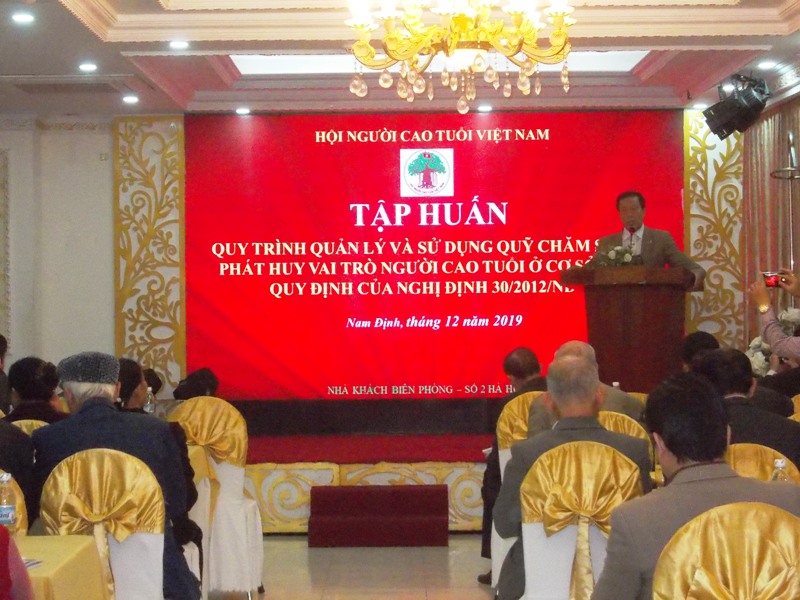 Tiến sĩ Đ&agrave;m Hữu Đắc khai mạc Hội nghị tập huấn tại tỉnh Nam Định