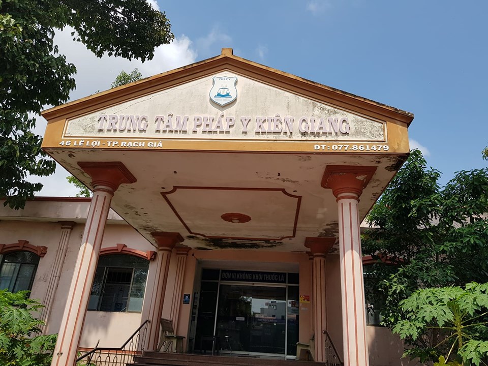 Ph&oacute;ng vi&ecirc;n đ&atilde; li&ecirc;n hệ Trung t&acirc;m ph&aacute;p y tỉnh Ki&ecirc;n Giang để l&agrave;m r&otilde; th&ocirc;ng tin về vụ việc