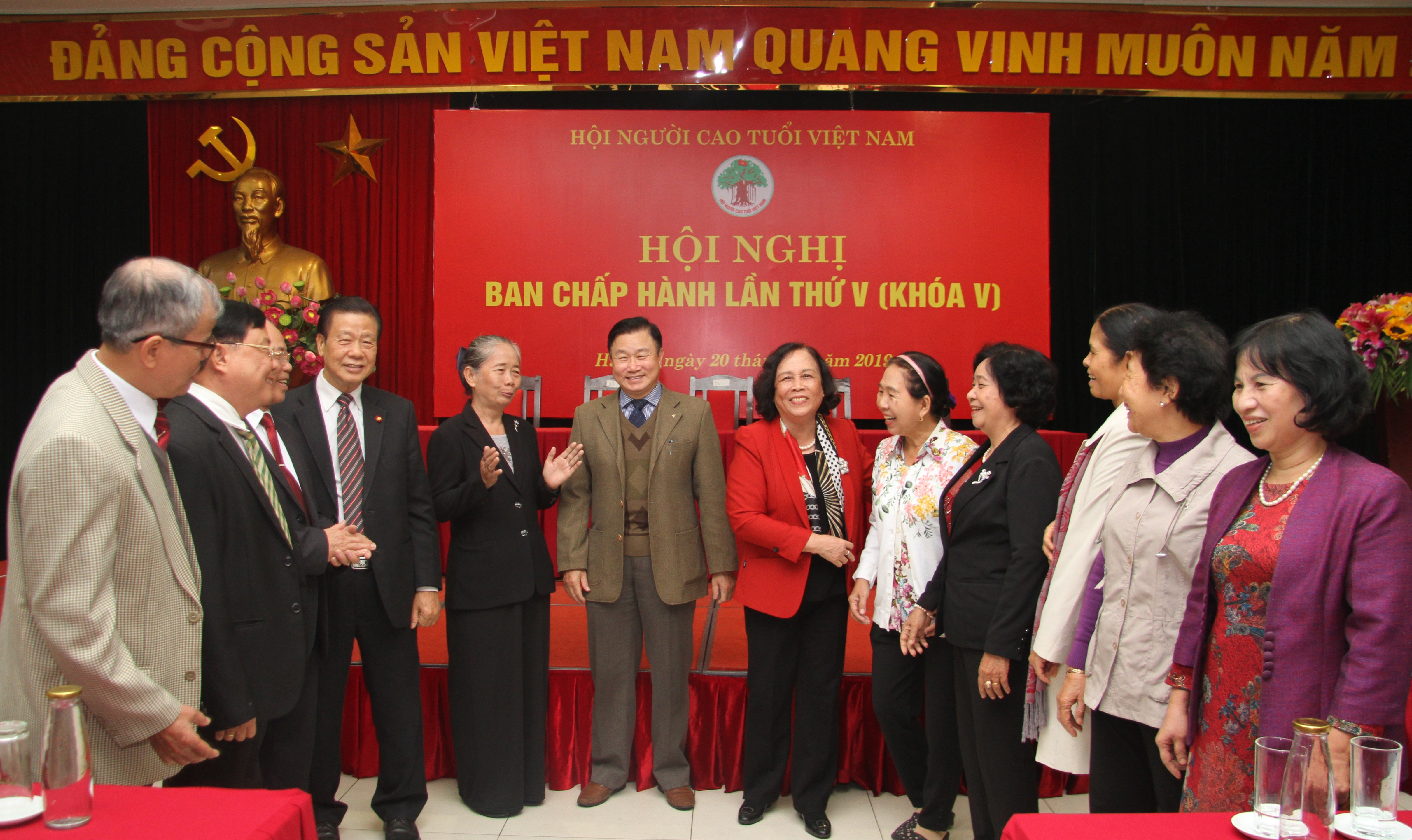 C&aacute;c đại biểu trong giờ giải lao