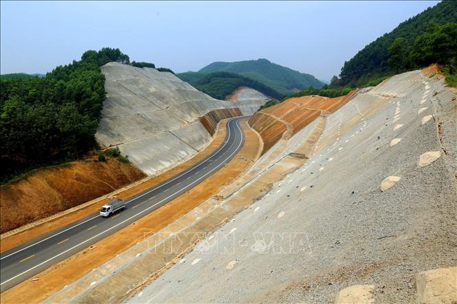 Điểm đầu La Sơn, đ&acirc;y cũng l&agrave; điểm cuối tuyến Cam Lộ - La Sơn. Ảnh: Huy H&ugrave;ng/TTXVN