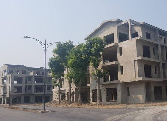 Mỗi căn biệt thự liền kề mỗi căn hộ rộng khoảng 100m2 cho đến hơn 200m2