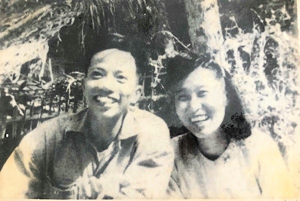 0631 vy chyng nhyc sy xuan oanhy chiyn khu